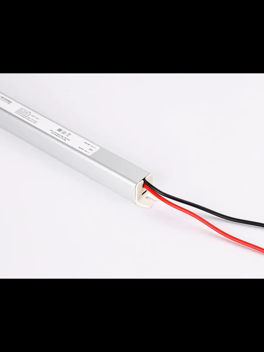 Блок питания ультратонкий для светодиодной ленты 24V 72W 3A фото 3