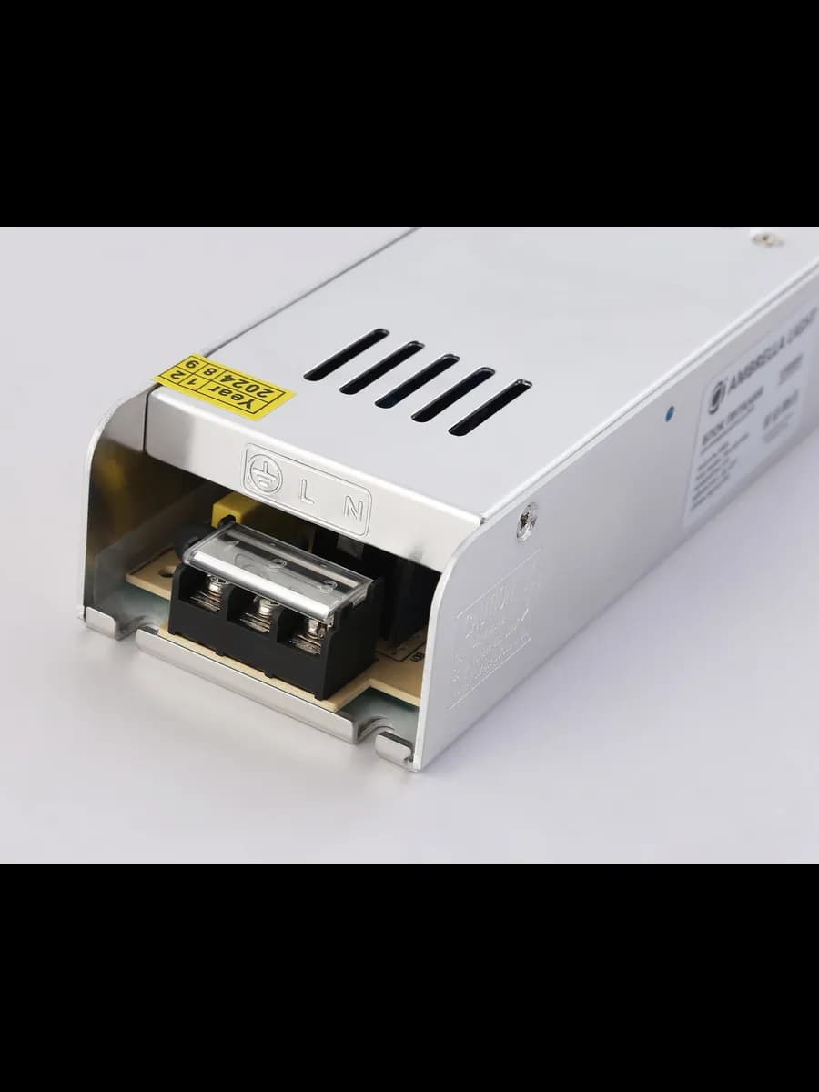 Блок питания с EMC для светодиодной ленты 24V 360W 15A IP20 фото 2