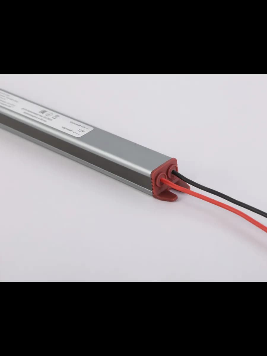 Блок питания для светодиодной ленты 12V 60W 5A IP67 185-260V фото 3